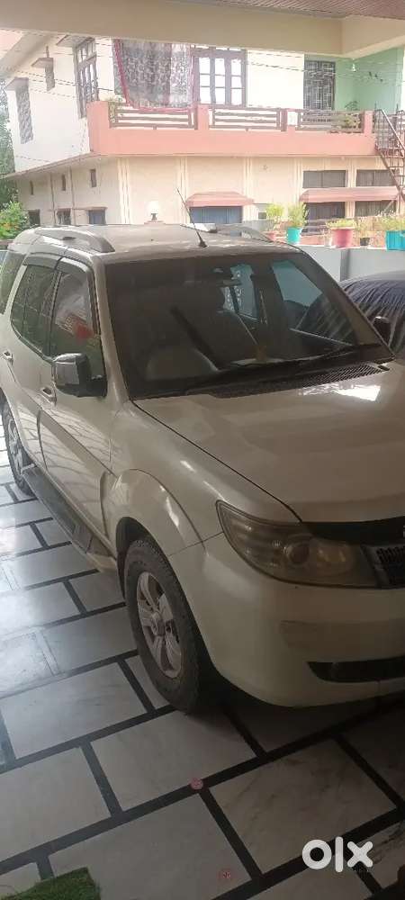 2013 Tata Safari Storme