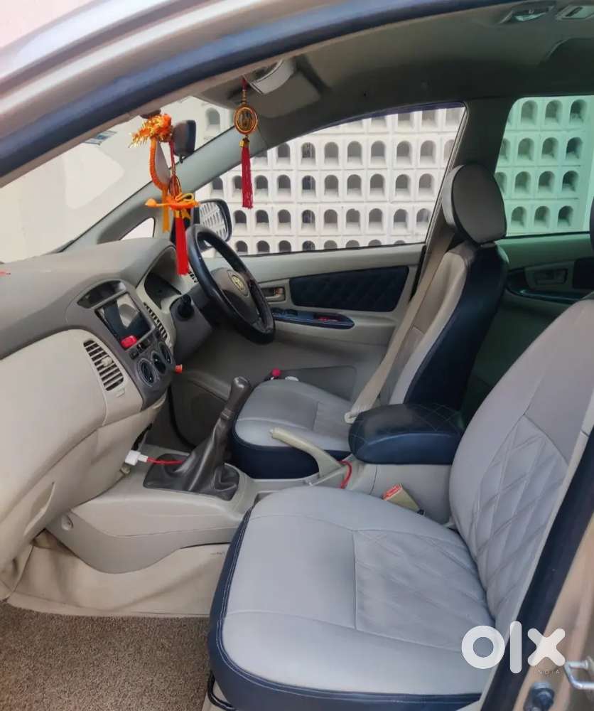 Toyota Innova Diesel 2010 4th Owner