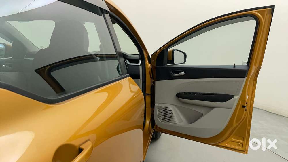 Renault Triber Rxz Easy-r Amt, 2020, Petrol
