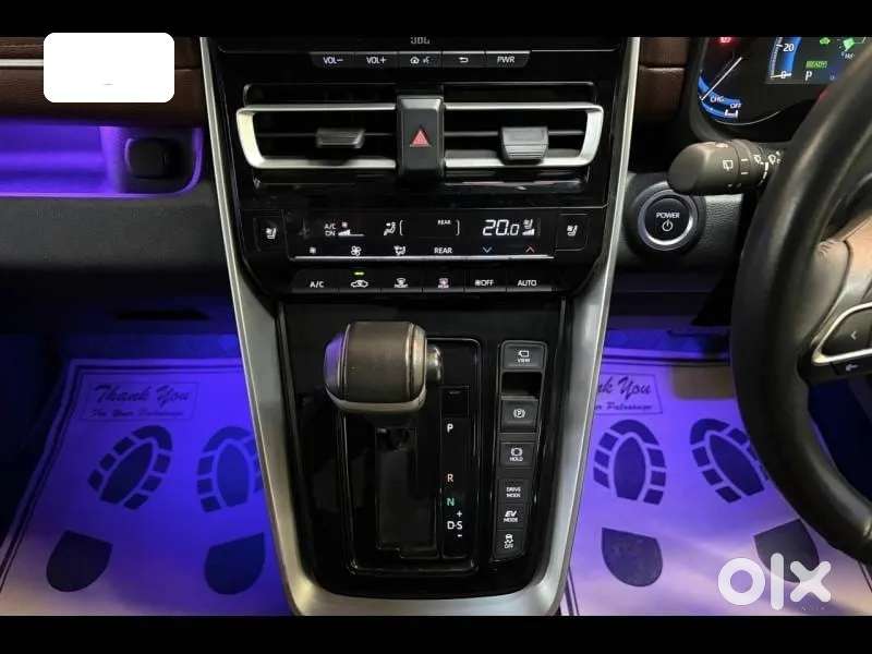 Toyota Innova Hycross 2.0 Zx (o) Hybrid 7 Str, 2024, Petrol