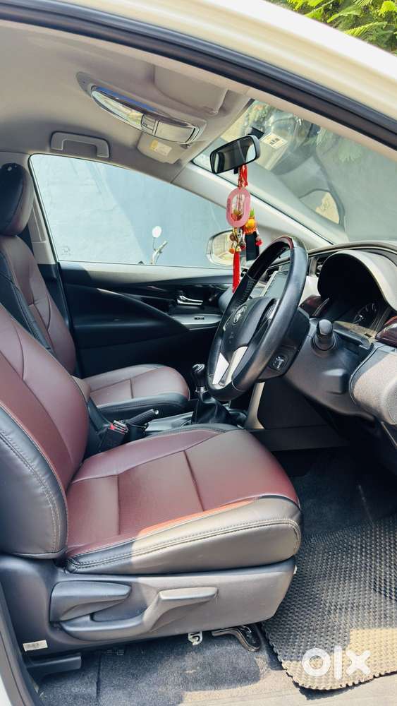 Toyota Innova Crysta