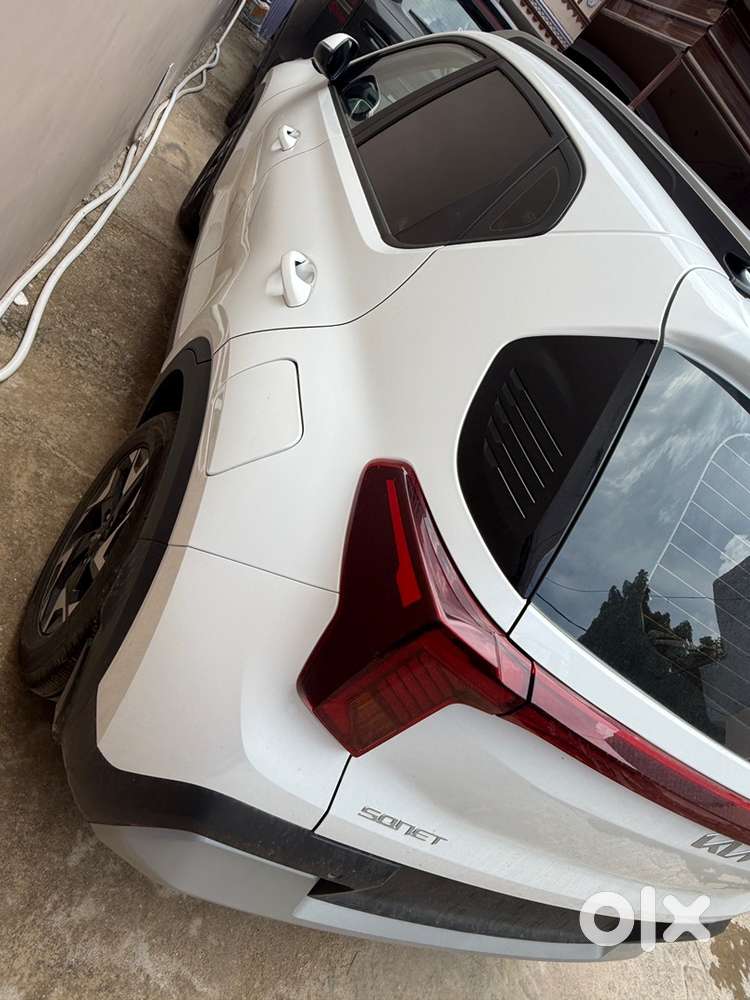 Kia Sonet Petrol Manual 2026