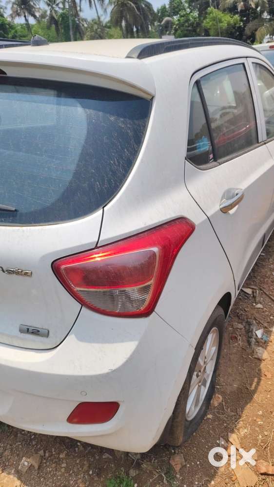 Hyundai Grand I10 Asta 1.1 Crdi (o), 2014, Petrol
