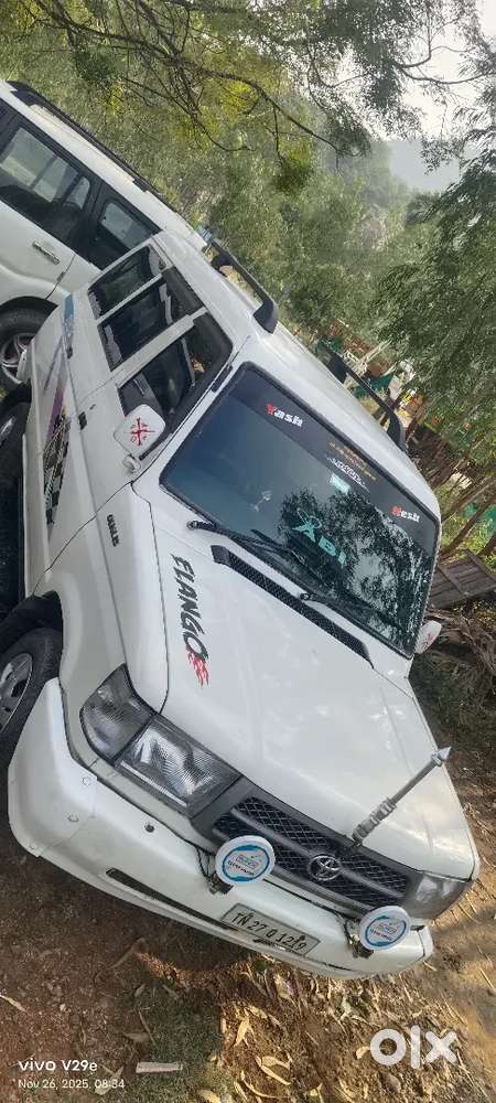 Toyota Qualis 2000 Diesel 150000 Km Driven
