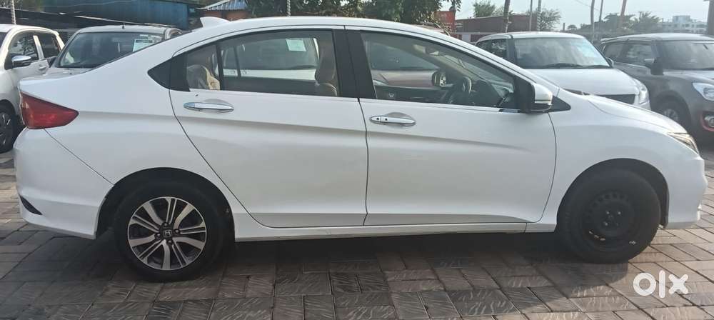 Honda City 1.5 V Mt Exclusive, 2021, Petrol