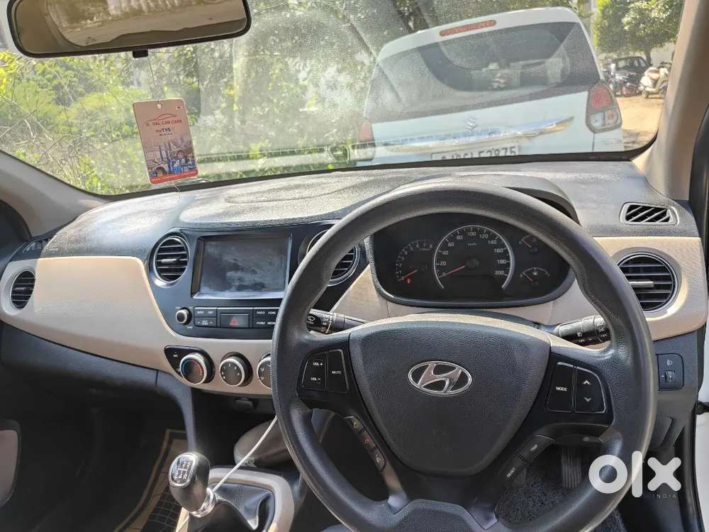 Hyundai I10 Sportz 2018 Km Driven