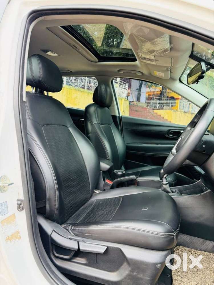 Hyundai I20 Asta 1.4 (o), With Sunroof Diesel, 2022, Diesel