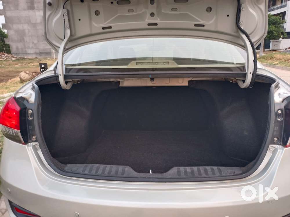 Maruti Suzuki Ciaz 2014-2017 At Zxi, 2017, Petrol