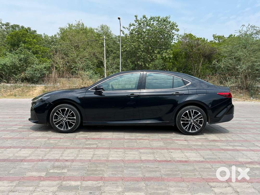 Toyota Camry Hybrid, 2025, Cng & Hybrids