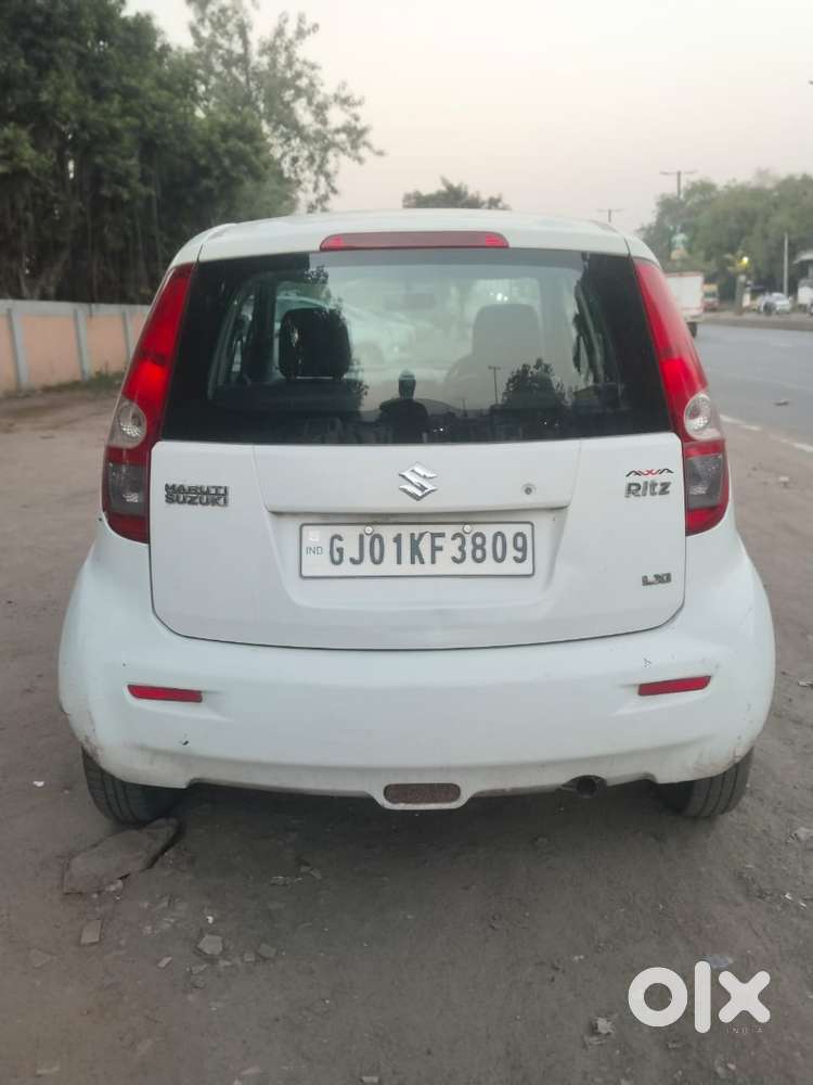 Maruti Suzuki Ritz Lxi, 2011, Petrol
