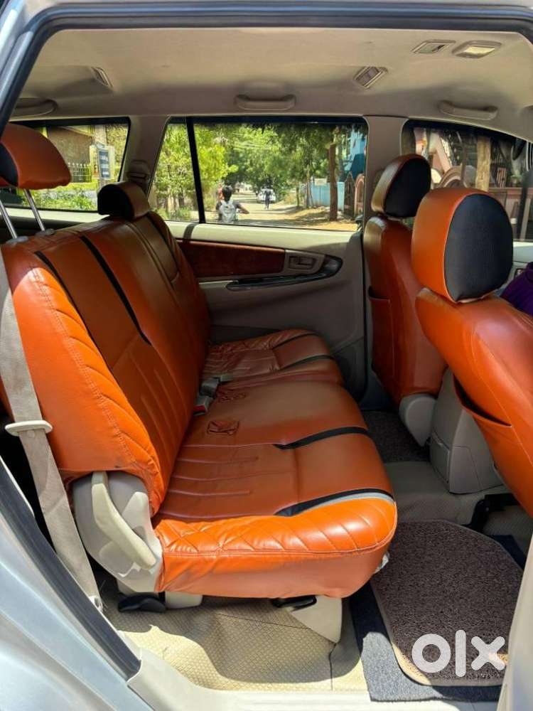 Toyota Innova 2.5 G (diesel) 8 Seater, 2013, Diesel