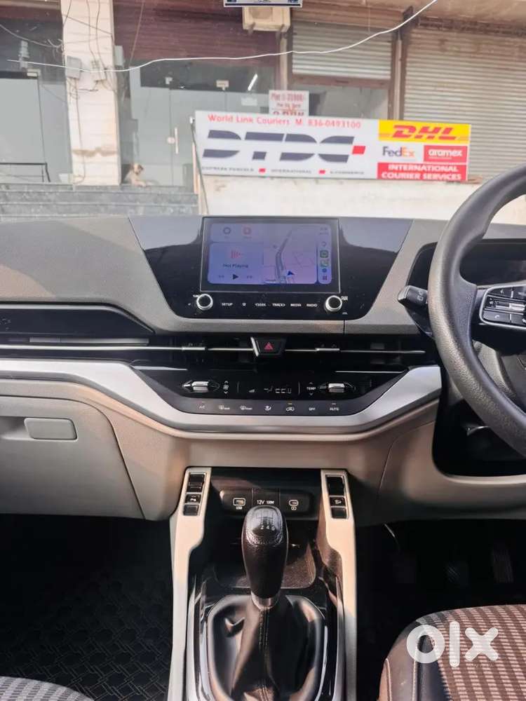Kia Carens 2022 Diesel Well Maintained Black Color. Single Owner.