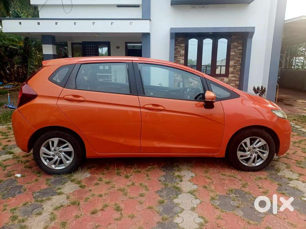 Honda Jazz 2016 Diesel Well Maintained
