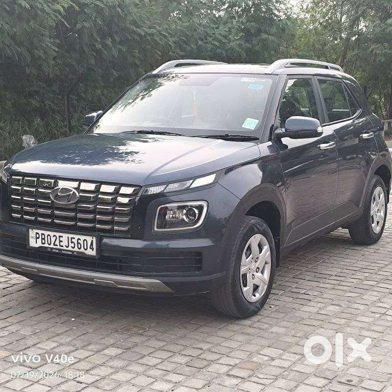 Hyundai Venue Sx Mt, 2022, Petrol