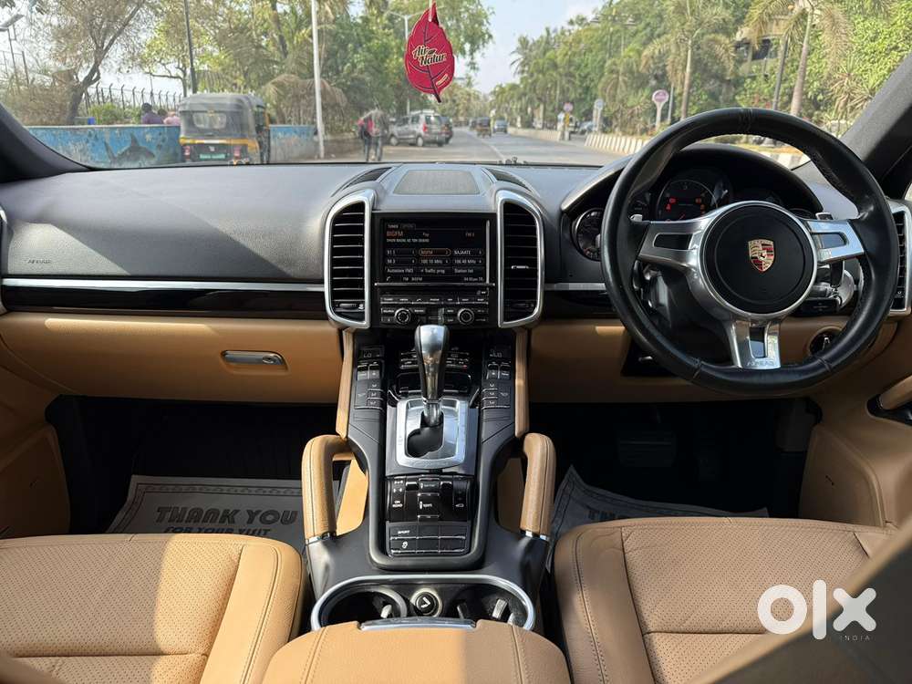 Porsche Cayenne 2014 Diesel 90000 Km Driven