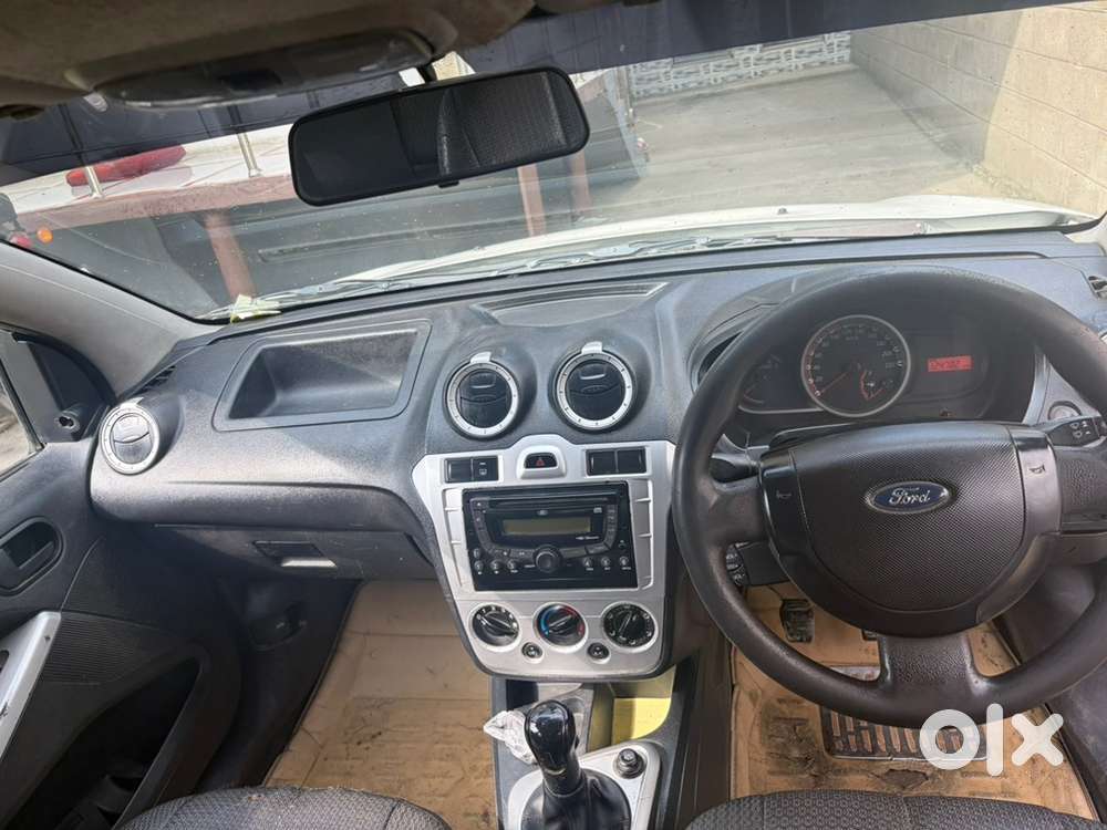 Ford Figo Petrol 2014