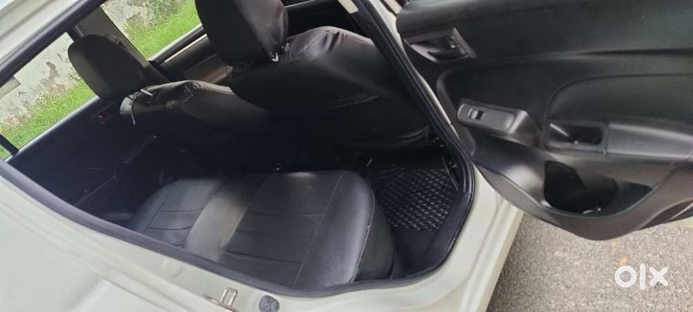 Maruti Suzuki Swift 1.2 Lxi (o), 2017, Petrol