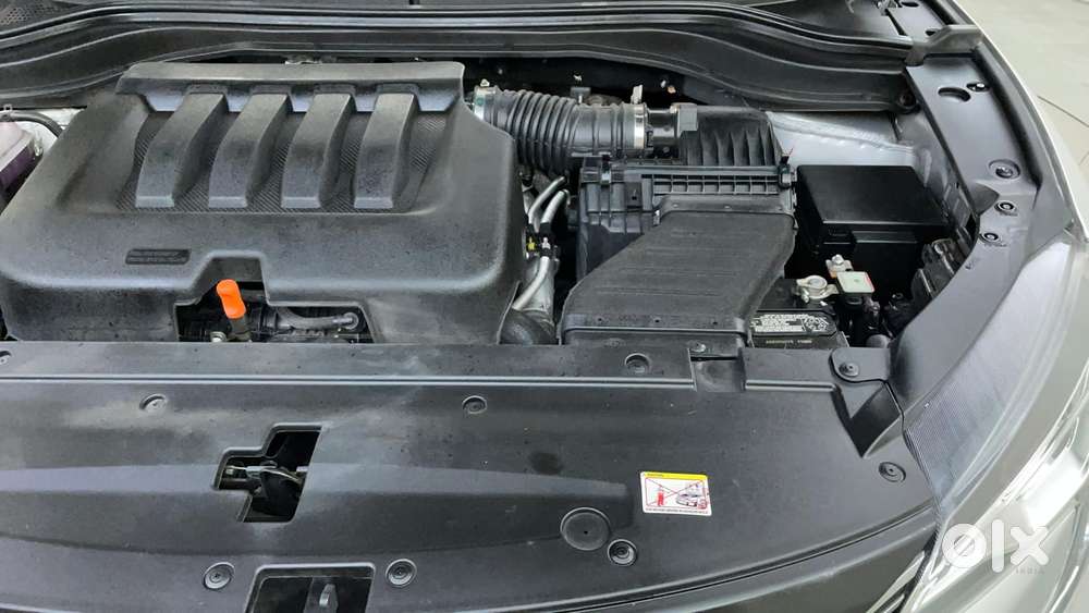 Mahindra Xuv700 2.0 Ax 7 Petrol At Luxury Pack Str, 2024, Petrol