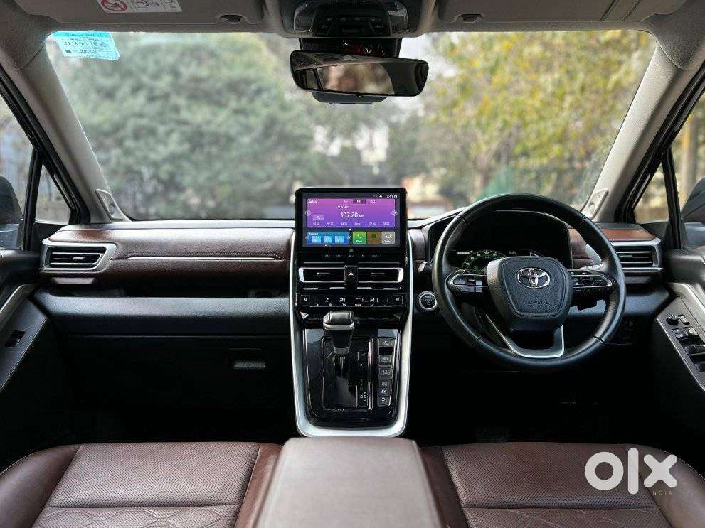 Toyota Innova Hycross 2.0 Zx (o) Hybrid 7 Str, 2024, Cng & Hybrids