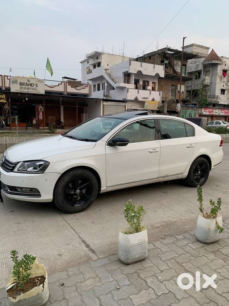 Volkswagen Passat Diesel Automatic 2012