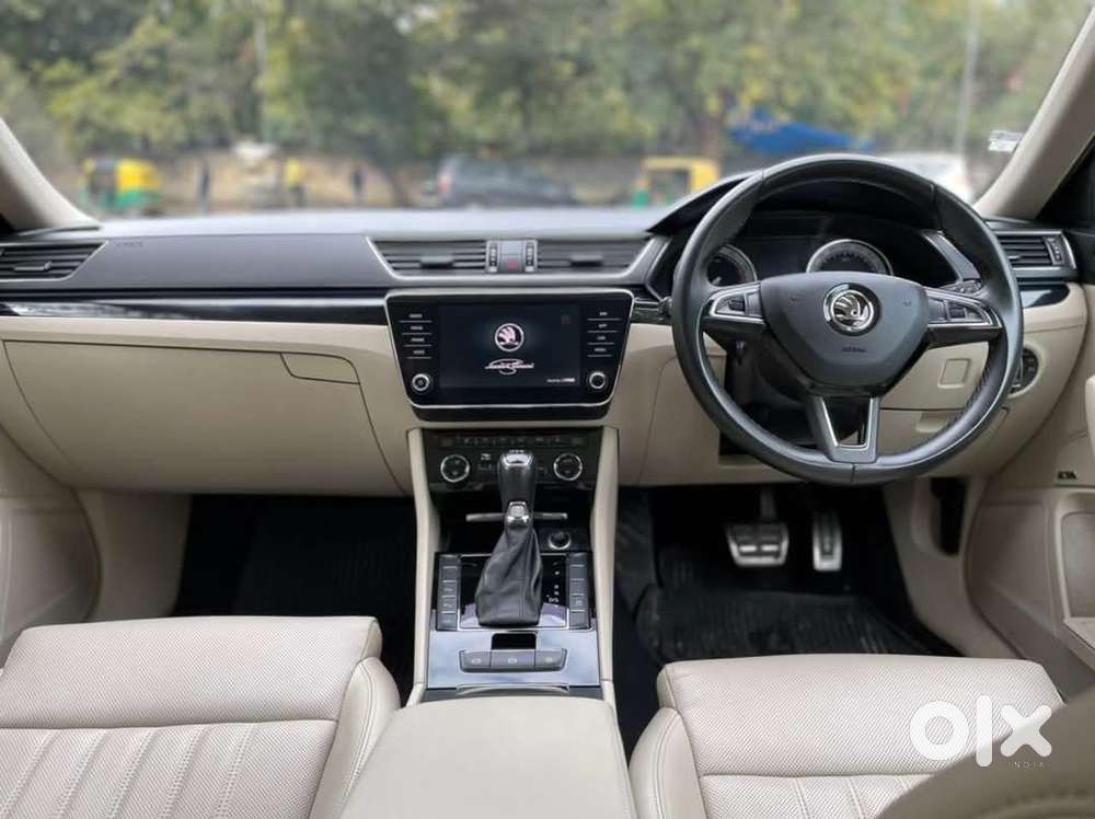 Skoda Superb Style 1.8 Tsi At, 2020, Petrol