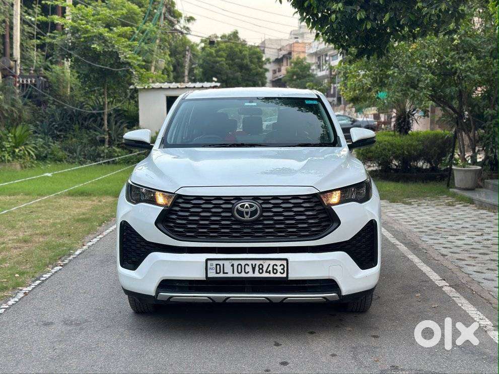 Toyota Innova Hycross Gx (o), 2023, Petrol