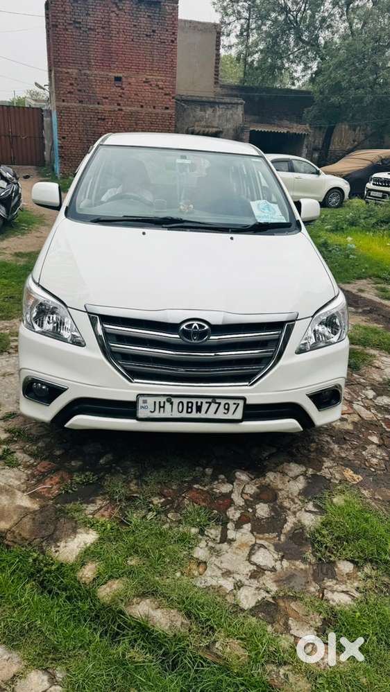 Toyota Innova 2020 Diesel Well Maintained