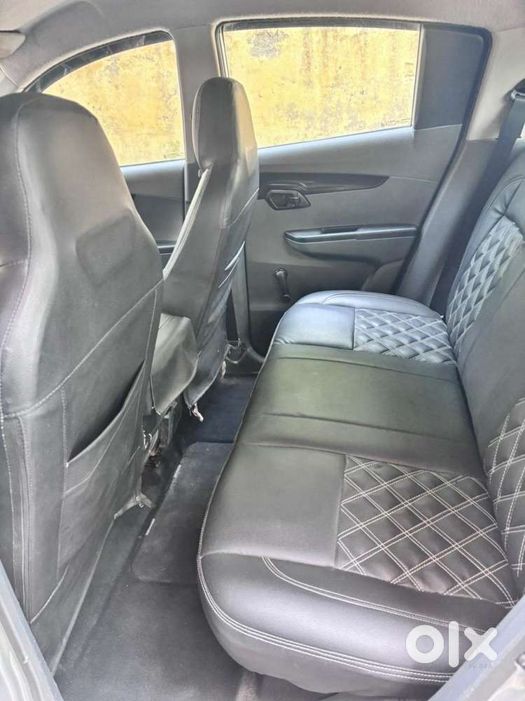 Mahindra Kuv 100 2018 Cng & Hybrids 69730 Km Driven