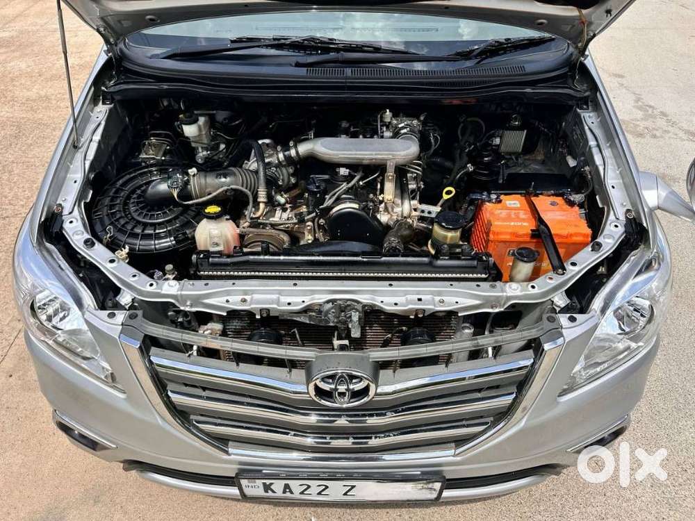 Toyota Innova 2.5 Vx (diesel) 8 Seater Bs Iv, 2014, Diesel