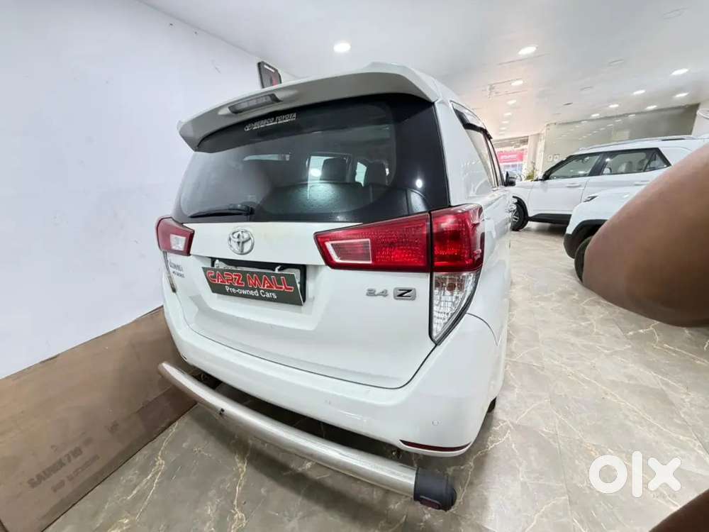 Toyota Innova Crysta 2022 Diesel 118000 Km Driven