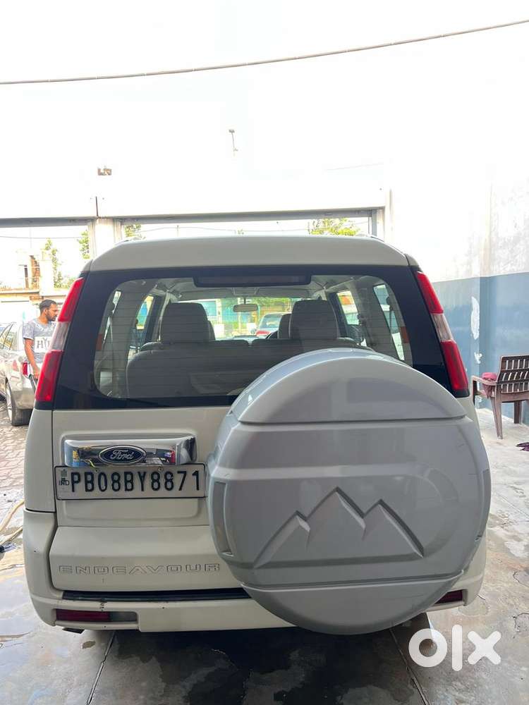 Ford Endeavour 2011 Titanium Plus