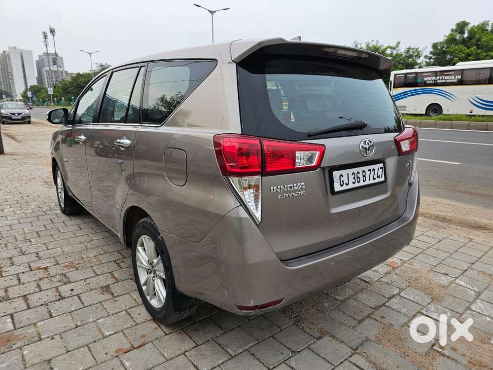 Toyota Innova Crysta 2.8 Z, 2016, Diesel