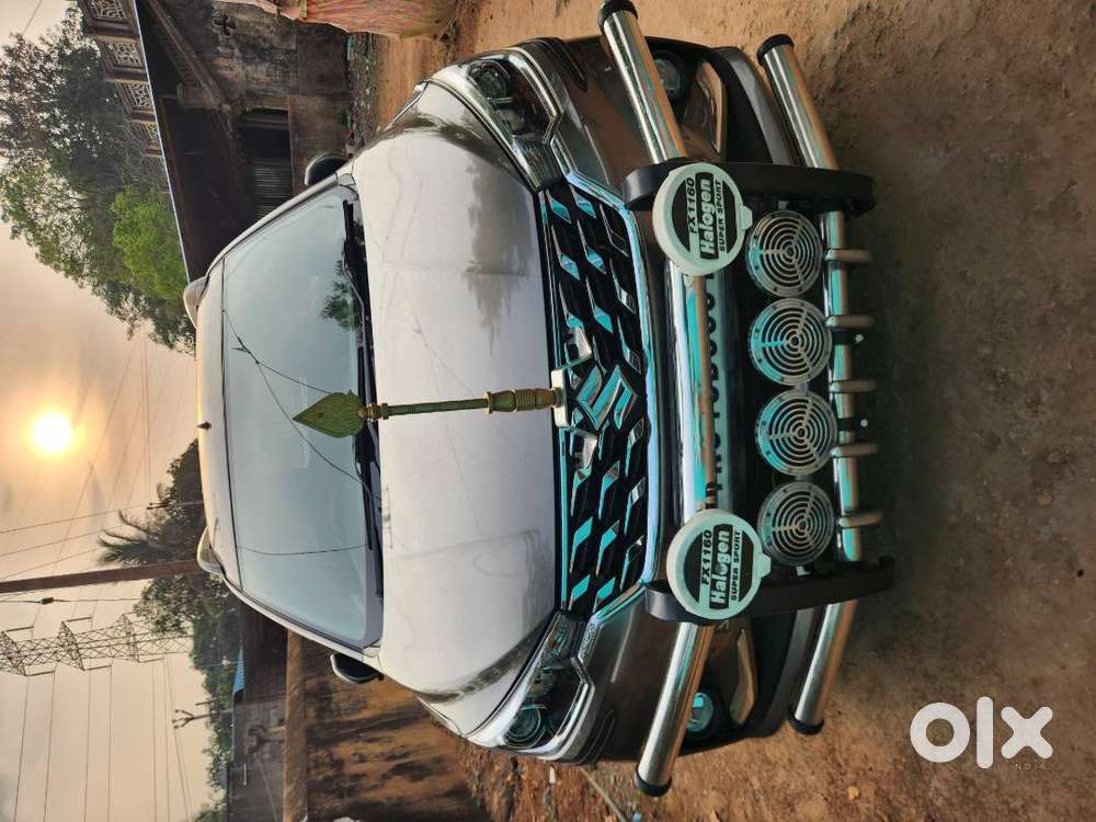 Ertiga Zxi Plus Smart Hybrid, Top End Model