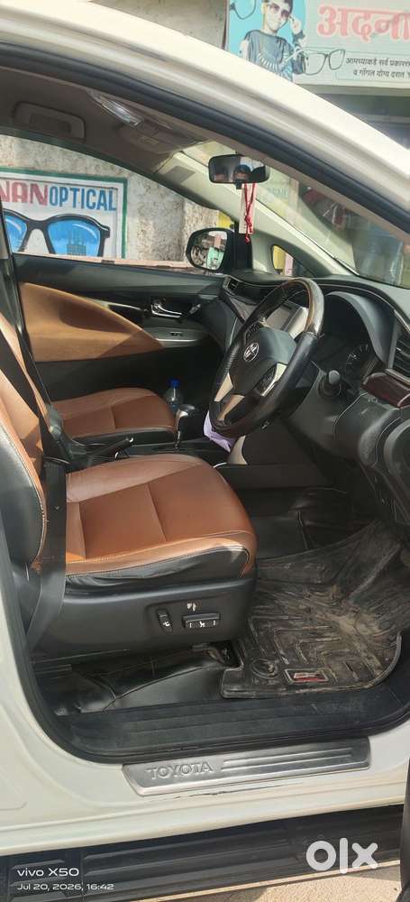 Toyota Innova Crysta 2.8 Zx At 7 Seater, 2018, Diesel