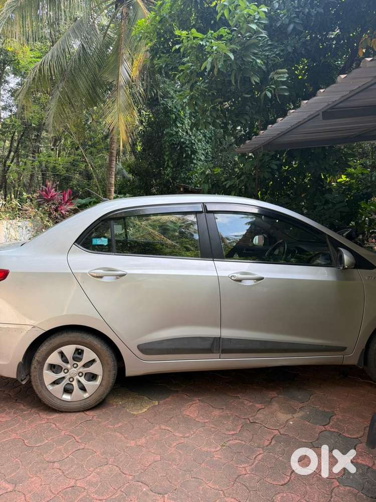 Hyundai Xcent Petrol 2015