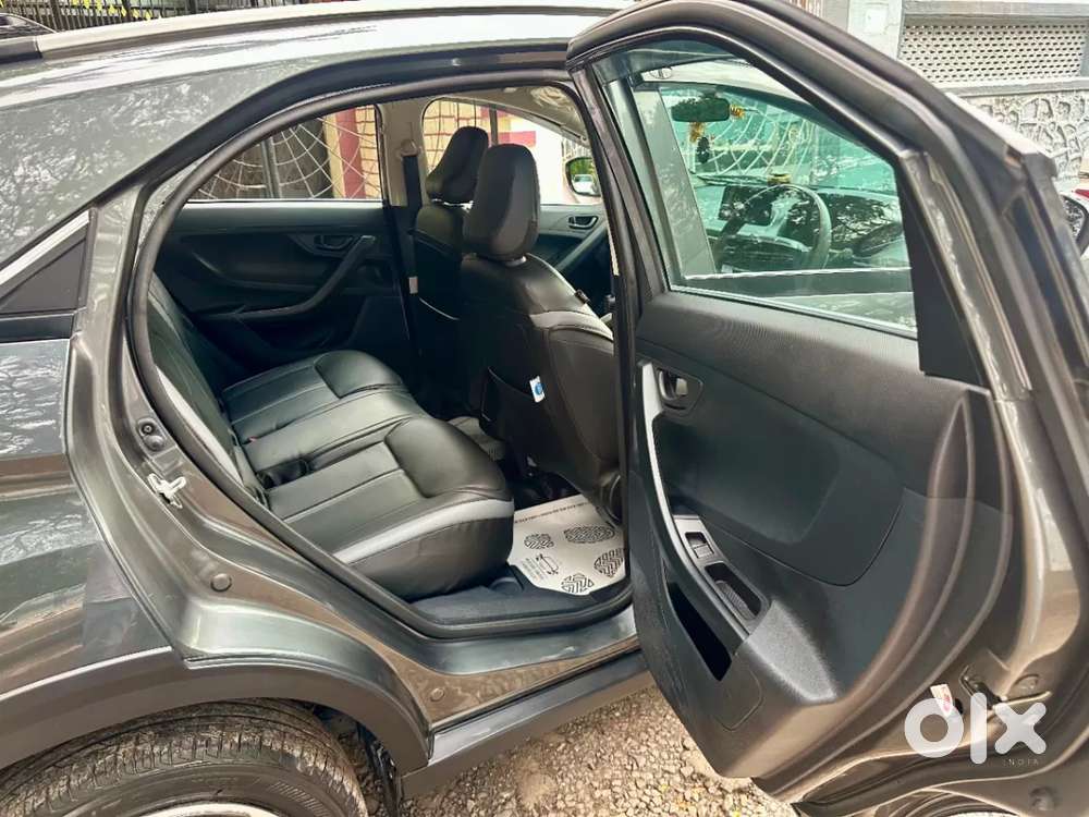 Tata Nexon, 2024, Petrol