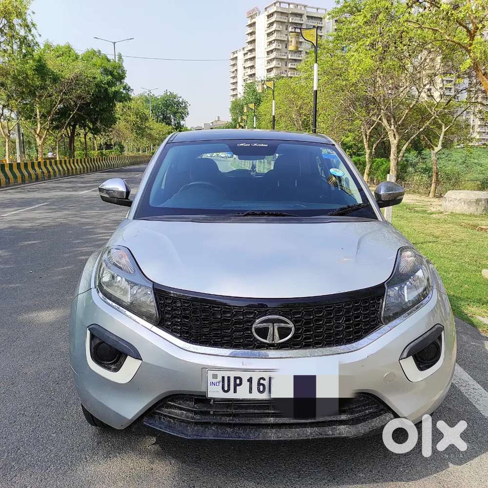 Tata Nexon Xm Petrol (2017–2020)  Well Maintained  5-star Safety