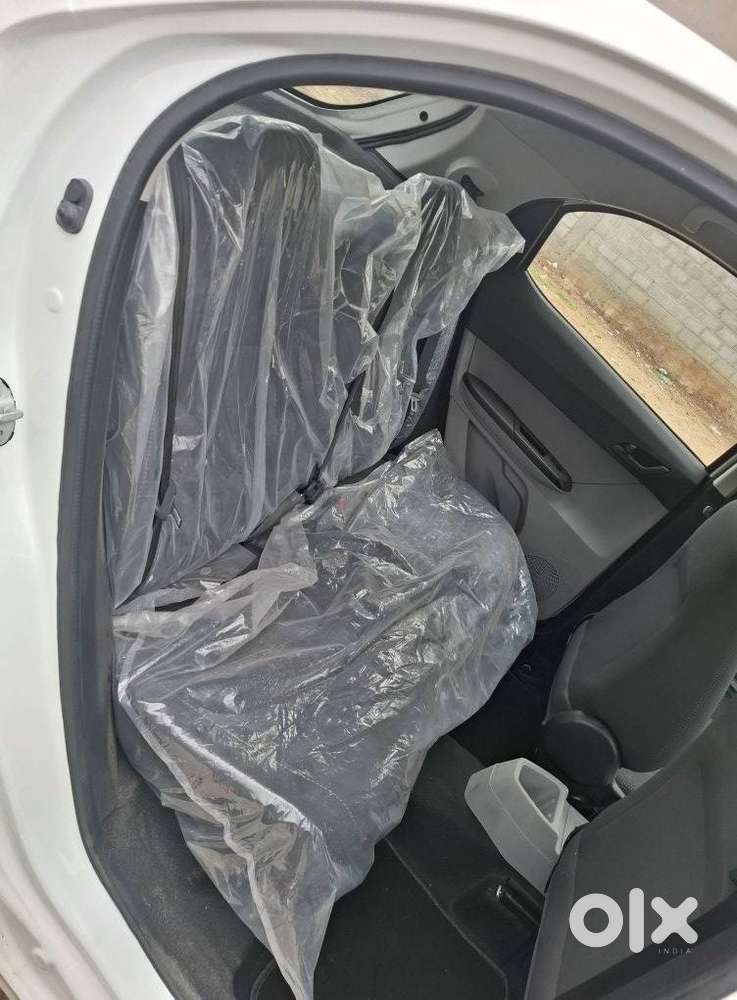 Tata Tiago 1.2 Revotron Xza Plus Amt, 2024, Petrol
