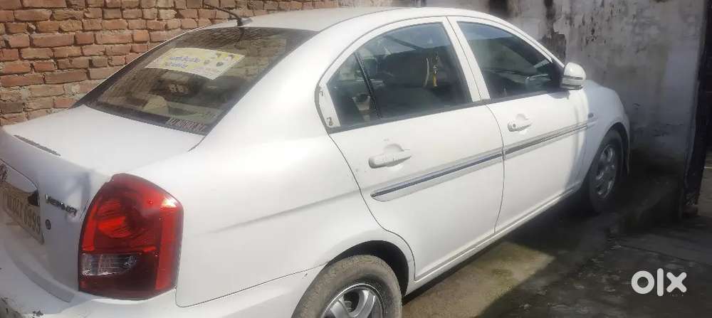 Hyundai Verna 2010 Sx (o)