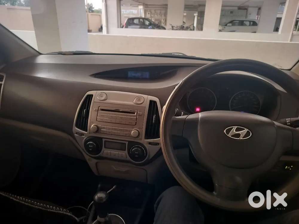 Hyundai I20 Magna (nov 2011) With Good Milage And Best Condition