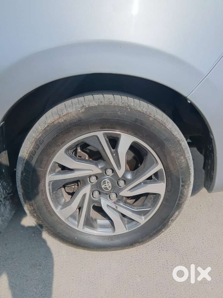 Toyota Innova Crysta 2.4 Gx Limited Edition At 7 Str, 2021, Diesel