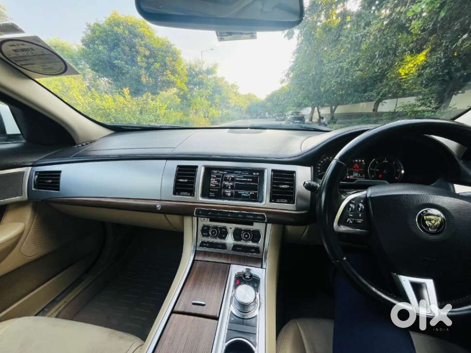 Jaguar Xf 2.0 Diesel Portfolio, 2018, Petrol