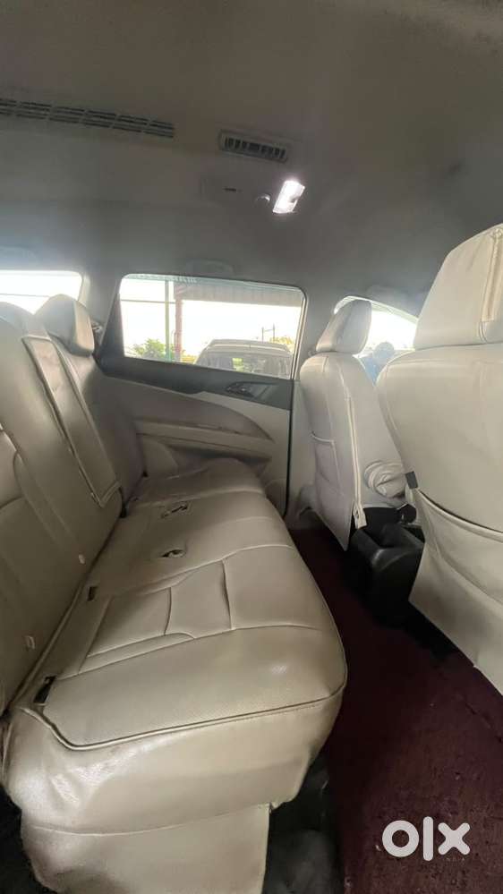 Mahindra Marazzo, 2019, Petrol