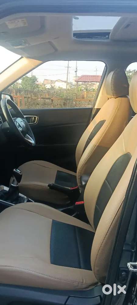 Hyundai Venue 2021 With Sunroof