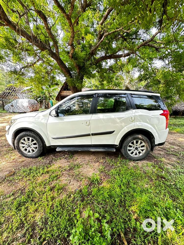 Mahindra Xuv 500 W10 2017