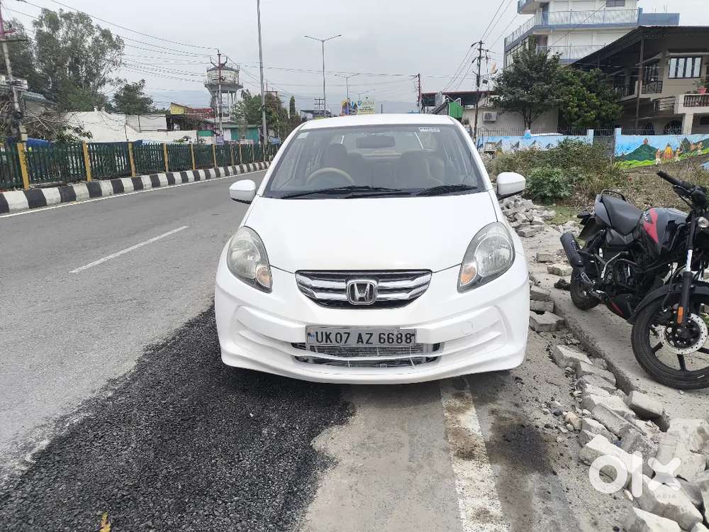 Well Maintained 2013 Amaze