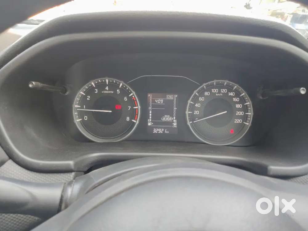 Maruti Brezza Lxi 2024 / Petrol Cng
