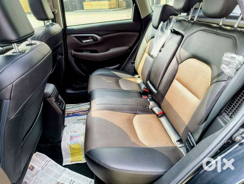 Toyota Urban Cruiser Hyryder 1.5 V Hybrid, 2025, Petrol