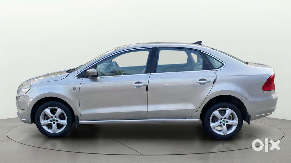 Skoda Rapid 2013-2016 1.6 Mpi At Elegance, 2012, Petrol