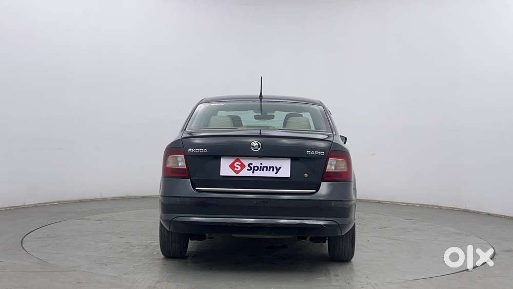 Skoda Rapid 1.5 Tdi Style/1.5 At Style, 2021, Petrol